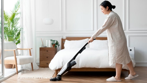 Hero_Deep_Clean_Tampa_Cleaning_Services_checklist_page_bedroom_image